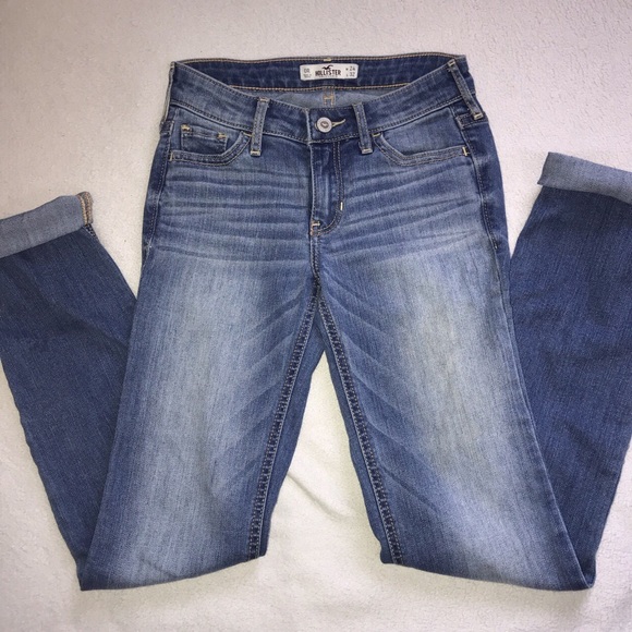 Vintage Style Light Washed Skinny Jeans - Picture 4 of 5